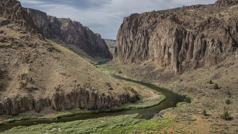 As Trump Pushes Public Land Sales, Advocates Rally