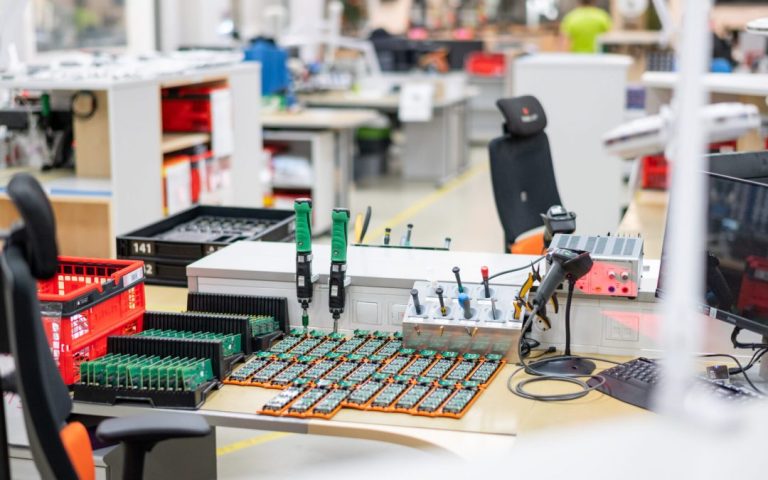 EU Court of Auditors: Europe must produce more microchips