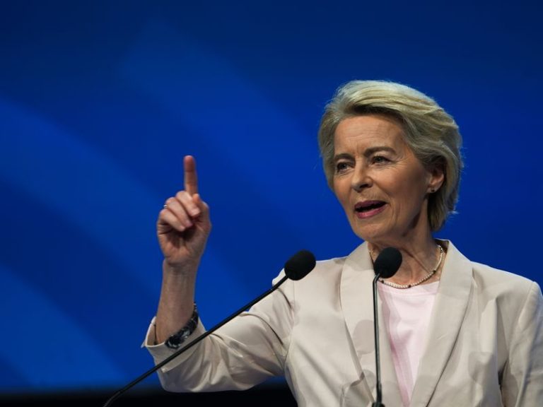 EU Commission pledges €500m in funding to attract US researchers