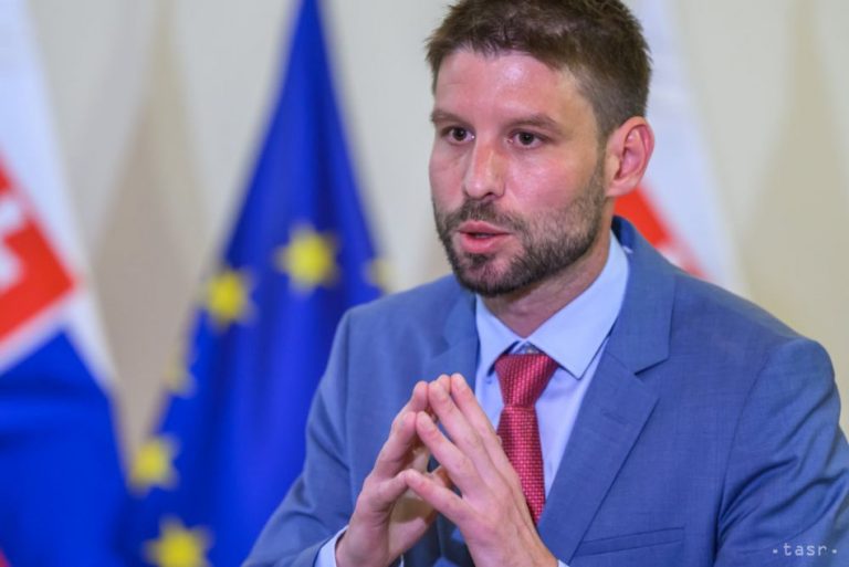 Šimečka: Fico asks the EU for a unified response to tariffs, but its unity is betrayed