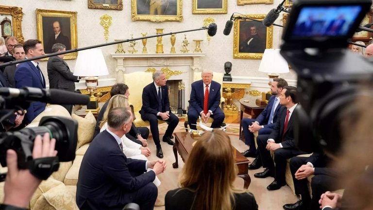 Trump and Carney: Crumbling Consensus in North American Democracy