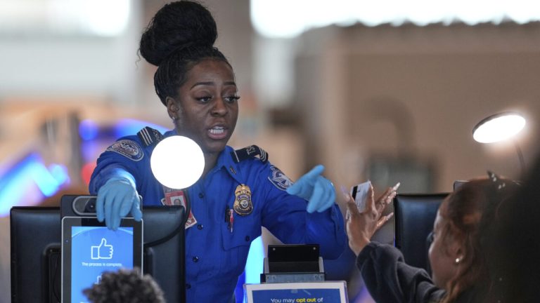 The Airline Industry Is Selling Your Data to ICE