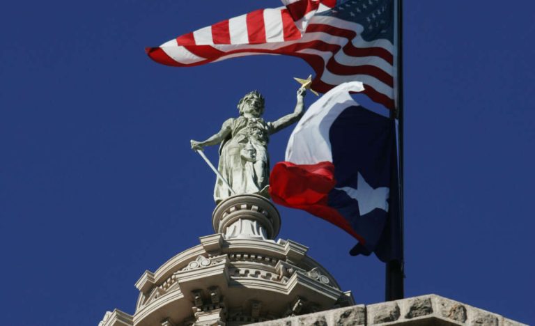 Texas Anti-Abortion Bill Includes Provision Barring State Review of Its Legality