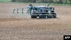 EU Lawmakers Increase Pressure By Targeting Fertilizers From Russia And Belarus