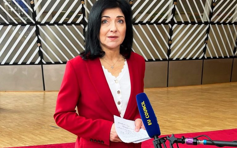 Berlin gives resistance against Paris pro-nuclear course