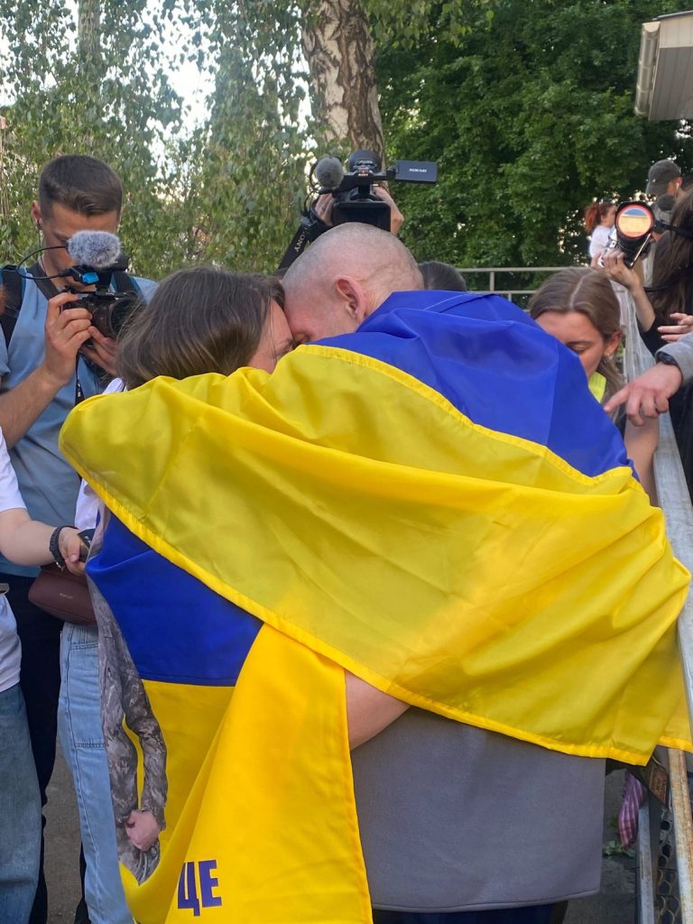 Trump rushes to announce largest Russia-Ukraine POW swap of the war