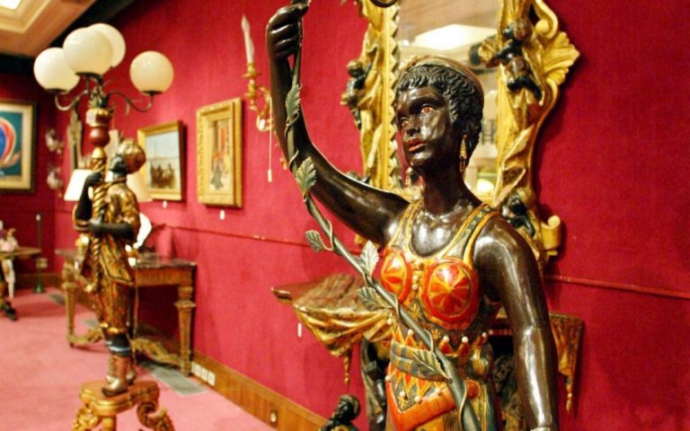 A European regulation to combat trafficking worries French art dealers