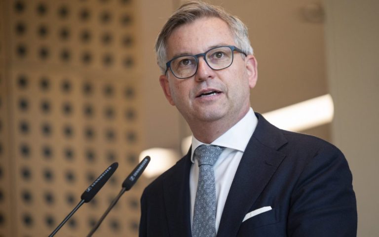 European Commission supports Portuguese plan to expel illegal immigrants