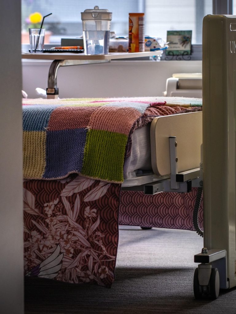 Calls for urgent home support packages after aged care reforms delayed