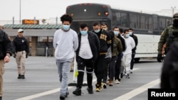 Kosovo Approves Measure To ‘Temporarily’ Host Migrants Deported From The US
