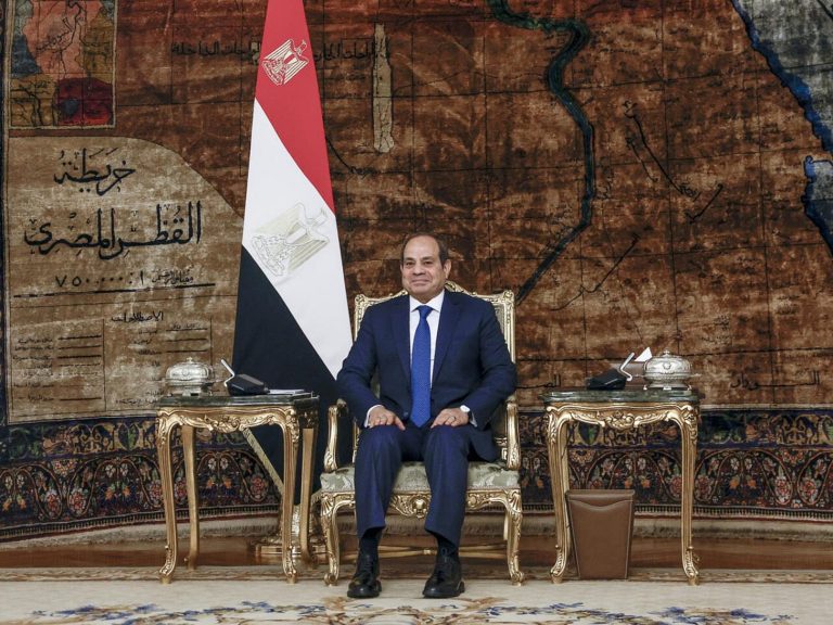 Egyptian President’s Risky Balancing Act
