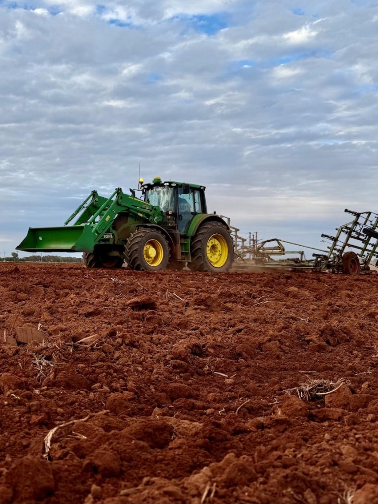 Pilbara pastoralist says farmers need to ‘fly the flag’ with unified lobby