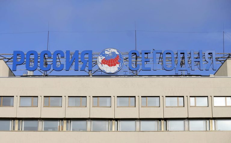 Sanctioned Russian media still partnered with Facebook