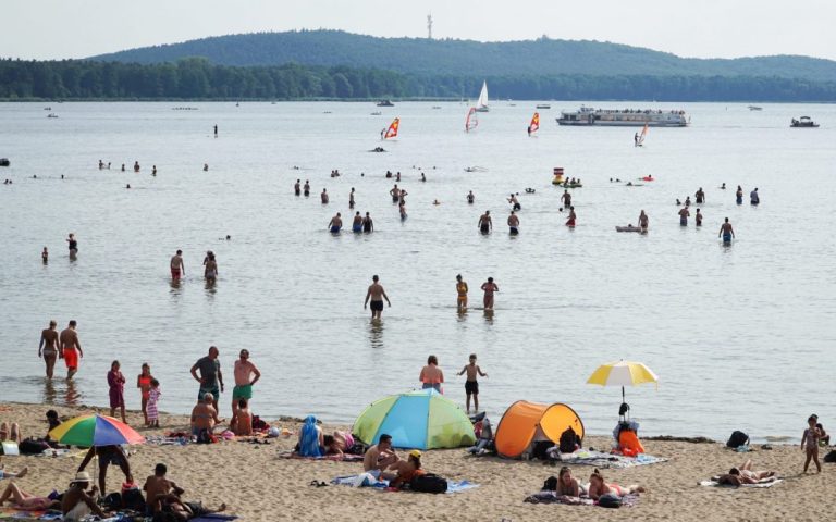 German bathing waters shine in EU comparison with top quality