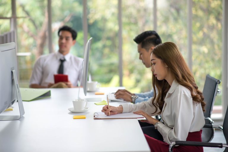 Singapore workforce more confident, but rising stress and falling job satisfaction create a widening rift