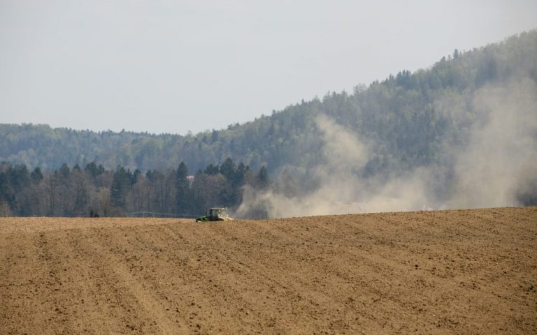 Slovenian farmers against the centralization of EU common agricultural policy funding