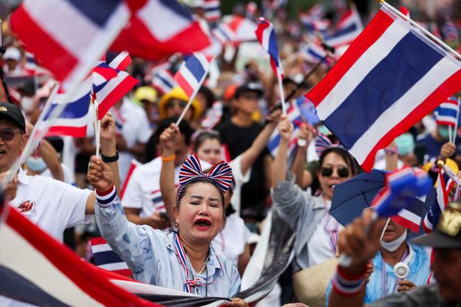 Thousands of protestors demand Thai prime minister’s resignation