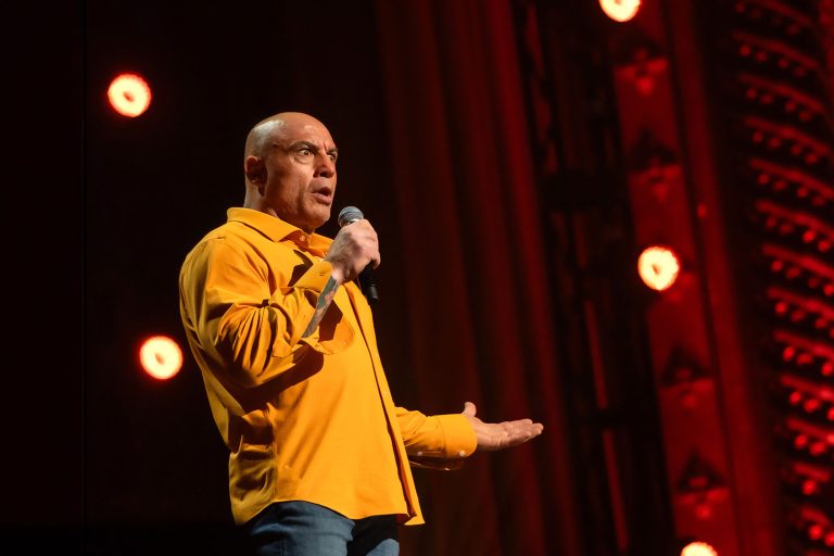 Joe Rogan beef shows MAGA male fragility
