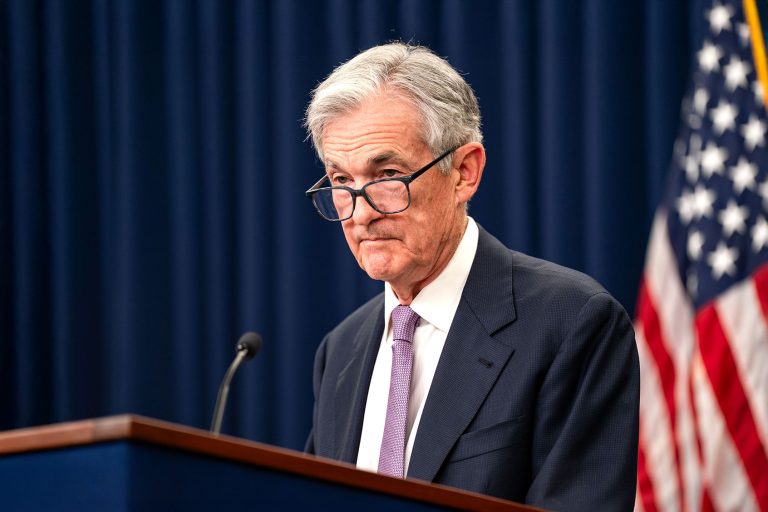Trump says he’s “highly unlikely” to fire Jerome Powell