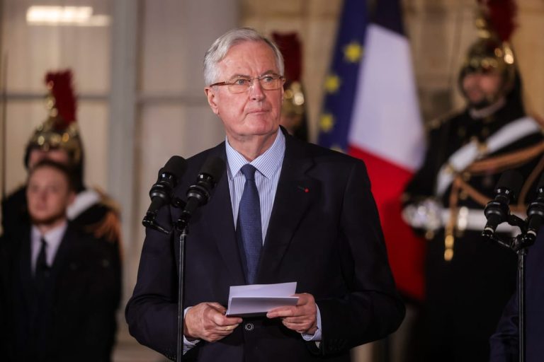 Barnier kicks off battle for fiefdom at the foot of the Eiffel Tower