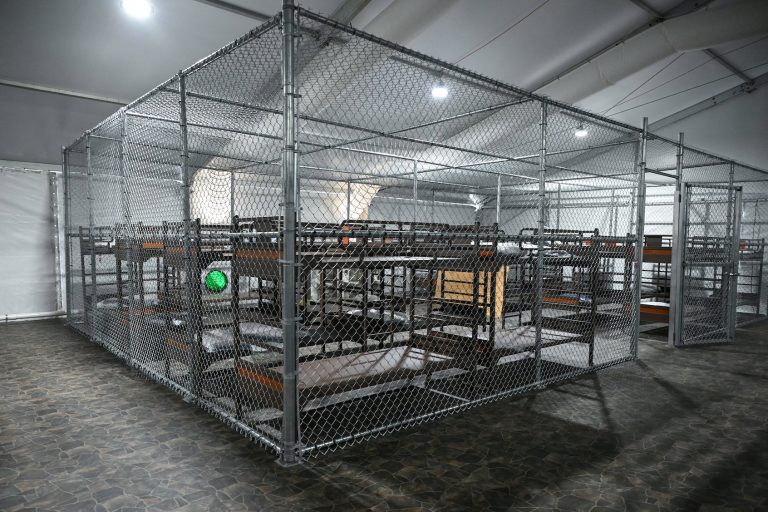 Migrants describe “disgusting” conditions at Miami ICE facilities