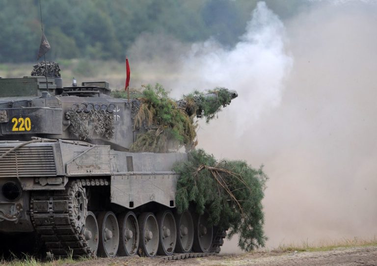 The Czech Republic is interested in a loan from the EU instrument amounting to 52 billion CZK for Leopard 2A8 tanks