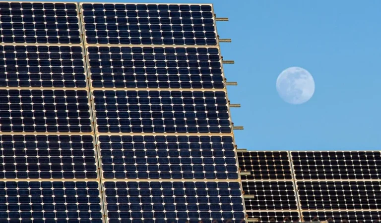 Brussels urges Spain and 25 other countries to adopt new rules to accelerate renewables