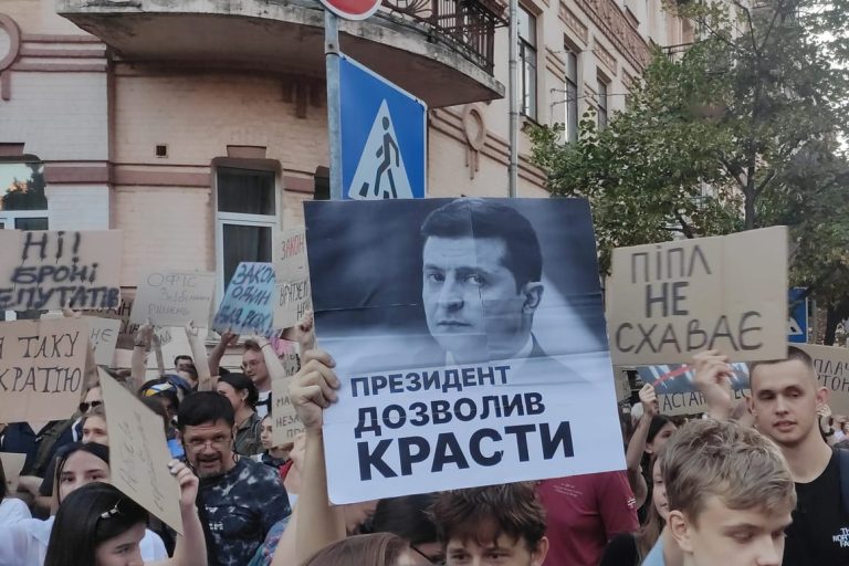 Zelenskyy reveals Ukrainian protests forced U-turn on anti-corruption bill