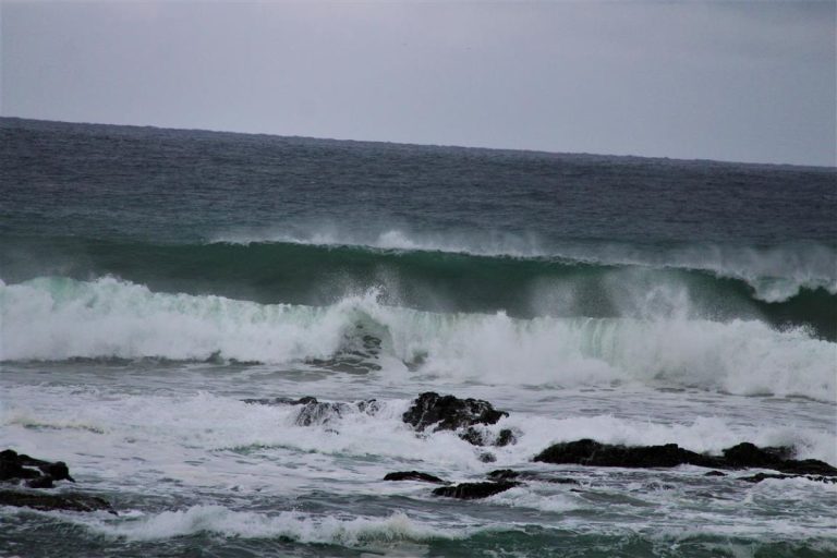 Damaging waves and rain are set to hit parts of KwaZulu-Natal