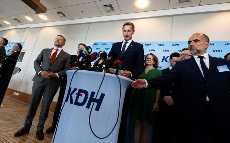 KDH: Slovakia is accumulating debt the fastest in the EU, the government cannot do anything about it