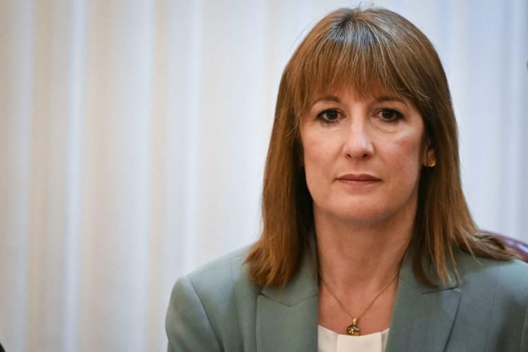 Rachel Reeves’ bid to get Brits investing risks belly flopping