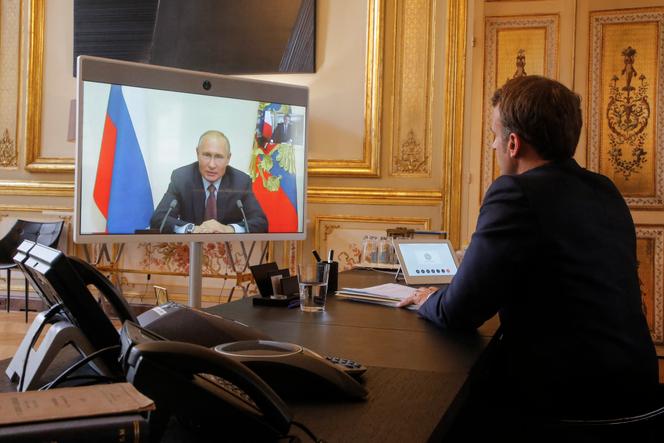 Macron and Putin discuss Ukraine ceasefire and Iran in first talks since 2022