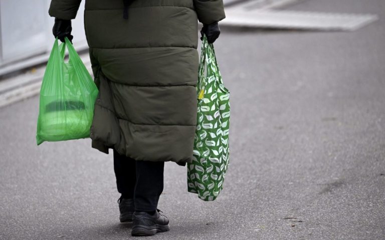 Swedes reject plastic bags – record low usage