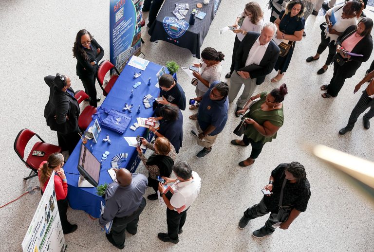 Trump’s “resilient” economy hides cracks in job market