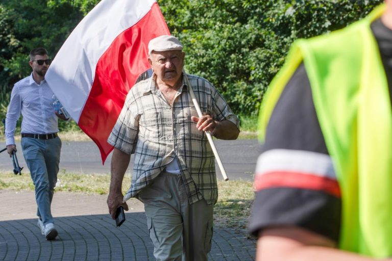 Poland’s Tusk tells far-right vigilantes on German border to go home