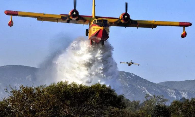 Two planes from the fleet of the EU Civil Protection Mechanism help against fires in southern Albania