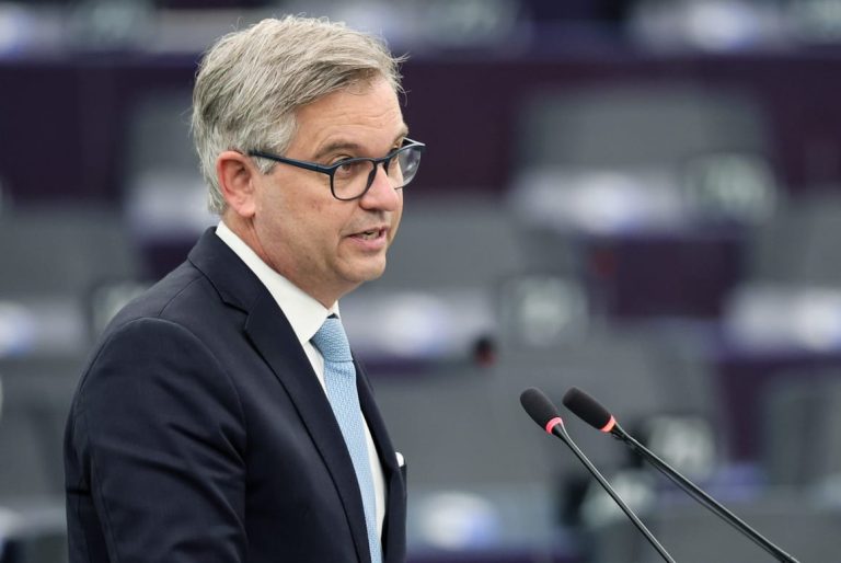 Libyan officials boot out EU migration commissioner in diplomatic spat