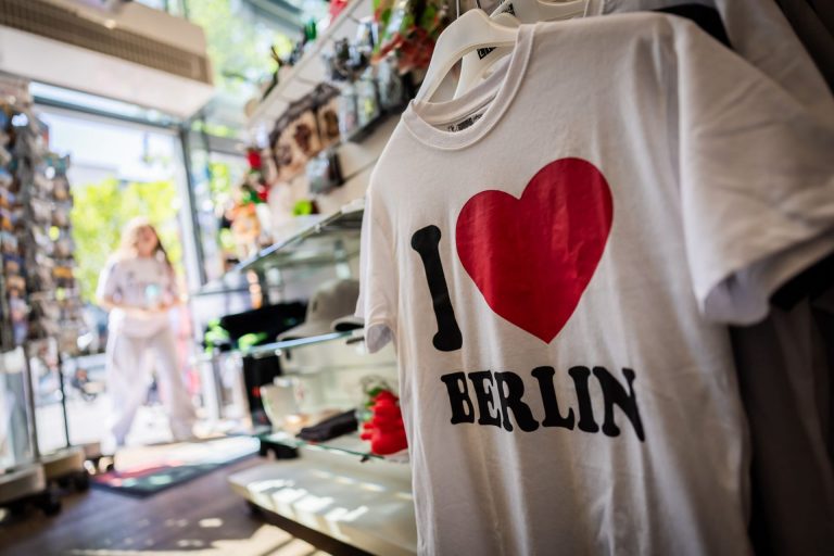 EU Court: No Protection for ‘I love’ Design on Clothing