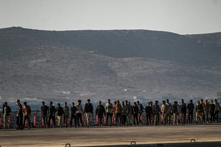 Greece plans new ‘disincentives’ to deter migrants