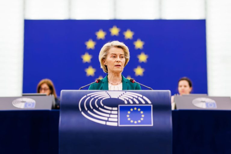 EU suspends US trade war countermeasures while pushing for tariff deal