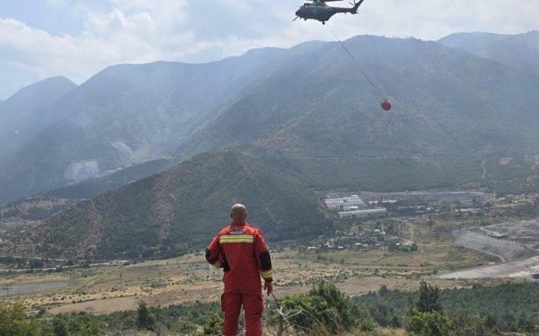 Help Albania against the flames, firefighting planes and support with satellite images