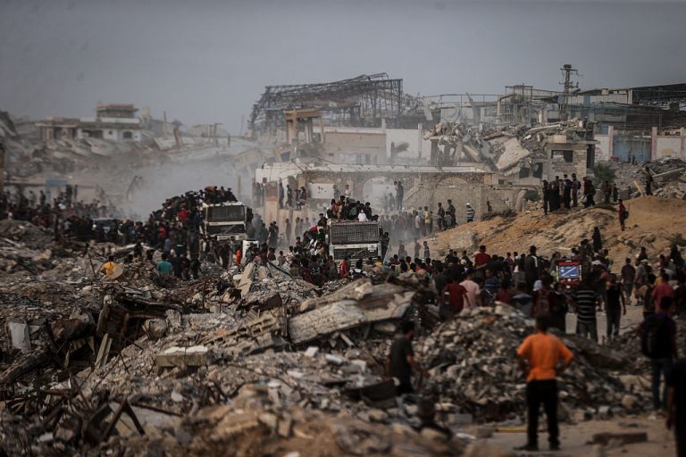 “Gaza is no longer livable”: Trump envoy tours aid sites amid famine