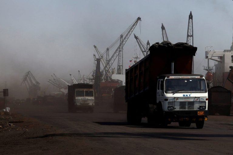 As India Remains in Coal’s Grip, China May Escape
