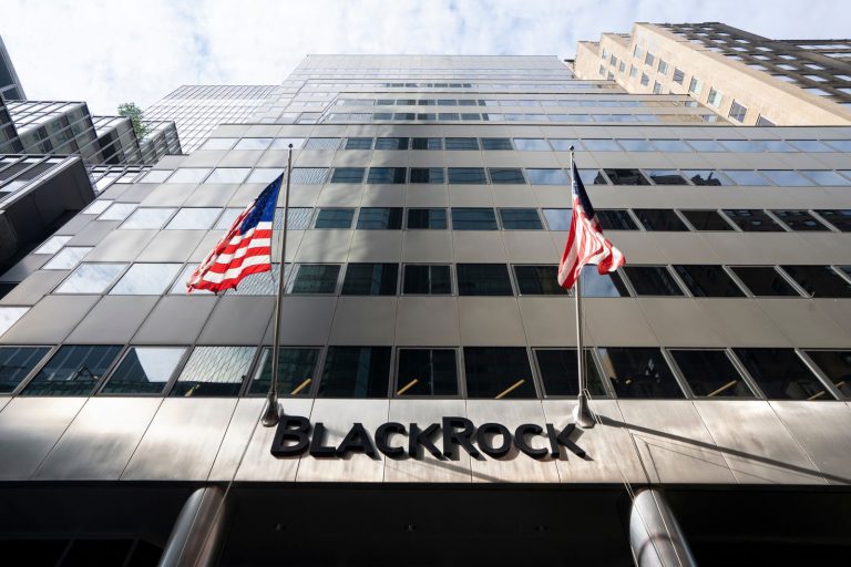 Greenwashing BlackRock: World’s Biggest Fund Pivots to Fossil Fuels