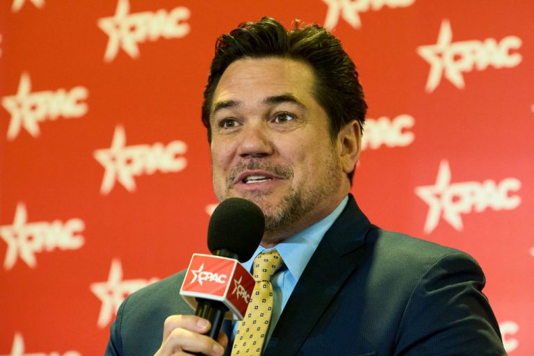Dean Cain becomes an ICE agent amid Hollywood backlash
