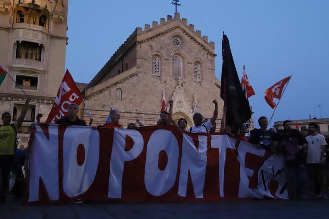 Thousands march against the plan to build a massive bridge linking Sicily to Italy’s mainland