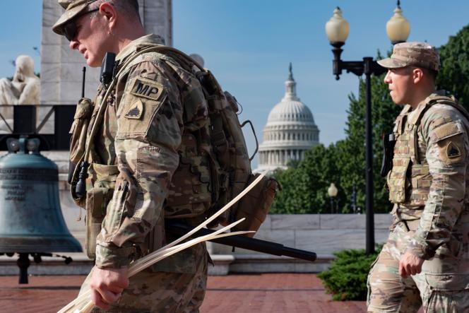 Deployment of 800 National Guard troops in DC begins