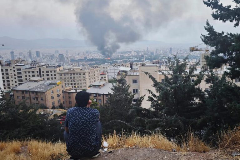The Paradox of Iran’s Economic Survival