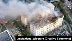 Deadly Russian Strikes Hit Ukraine As Zelenskyy, European Leaders Prepare For Talks With Trump