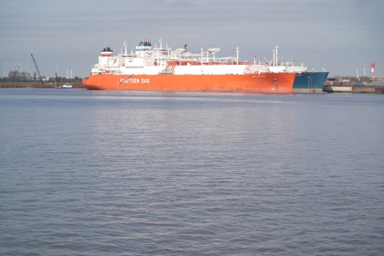 EU spends billions on Russian liquefied gas